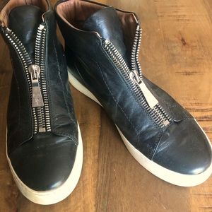Frye Leather Zip Bootie Size 10